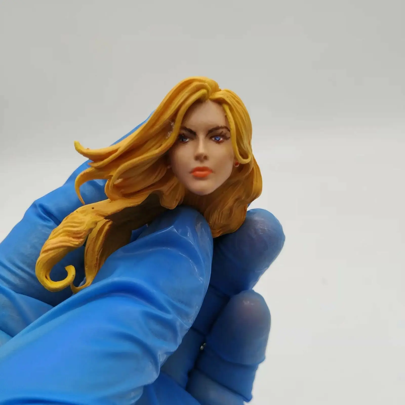 Handpaint 1/12 Scale Yellow Hair Female Solider Head Sculpt Action Figure Toy Collections