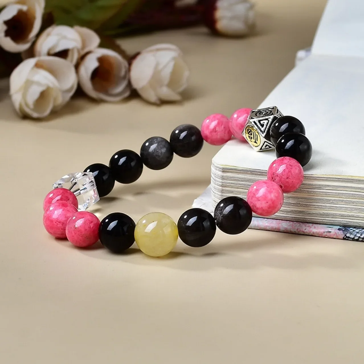 

Natural Hair Crystal Rose Silver Obsidian Hand Women's Fashion Light Luxury Bracelet, Gift