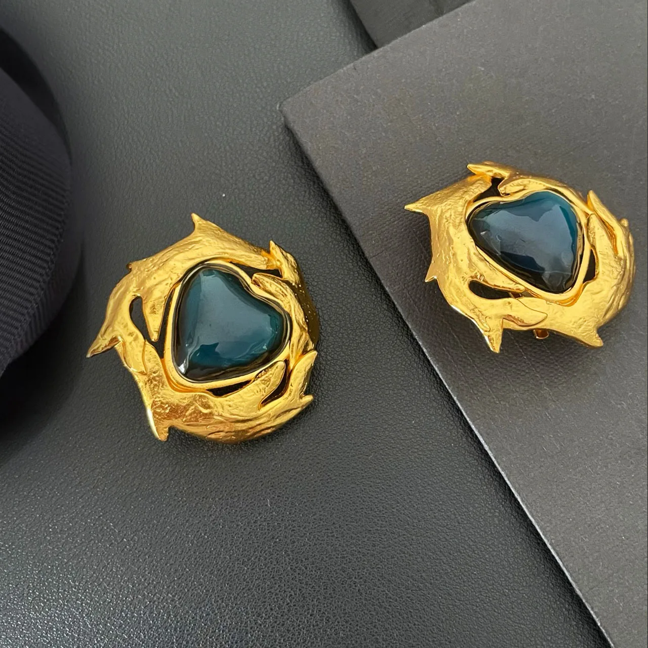 New Jewelry & Accessories Vintage Style High Quality Blue Heart & Flower-Shaped Earrings For Women's Parties & Gifts
