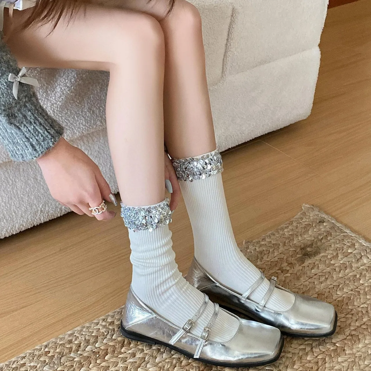 Women's Socks Fashionable Versatile Gentle Elegant Mid Tube Socks Sequins Korean Simple Comfortable Breathable Cotton Socks