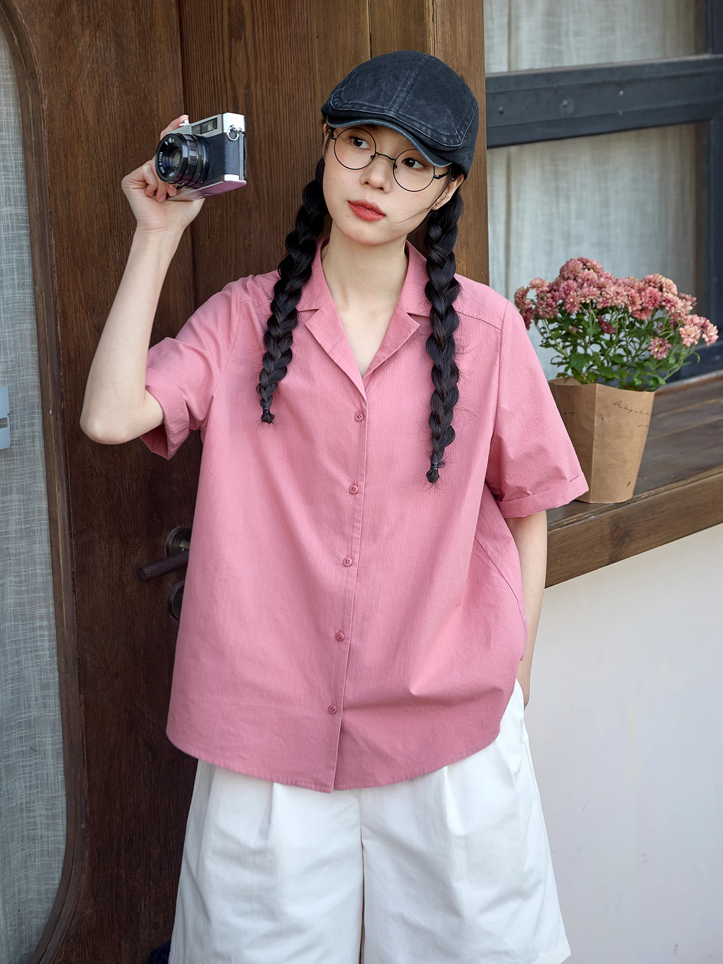 

Свободная повседневная розовая рубашка для женщин, летняя, с коротким рукавом, отложным воротником, свободного кроя, удобная, дышащая, из смесового хлопка