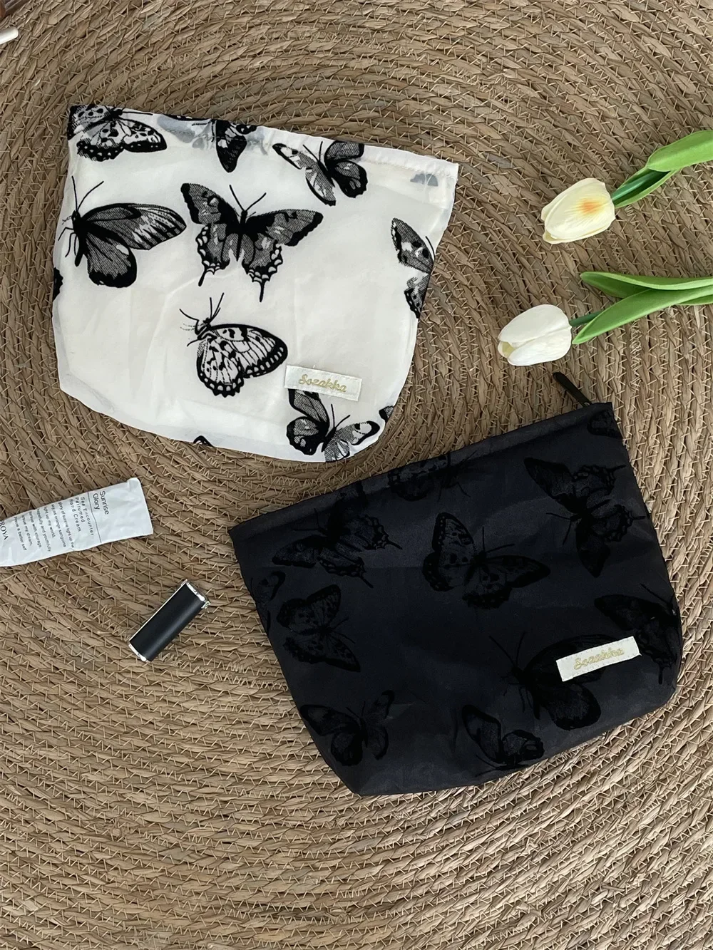 Nuove borse per trucco a farfalla Ins Borsa per cosmetici da donna Borsa per trucco di grande capacità Pochette femminile Borsa da viaggio per trucco