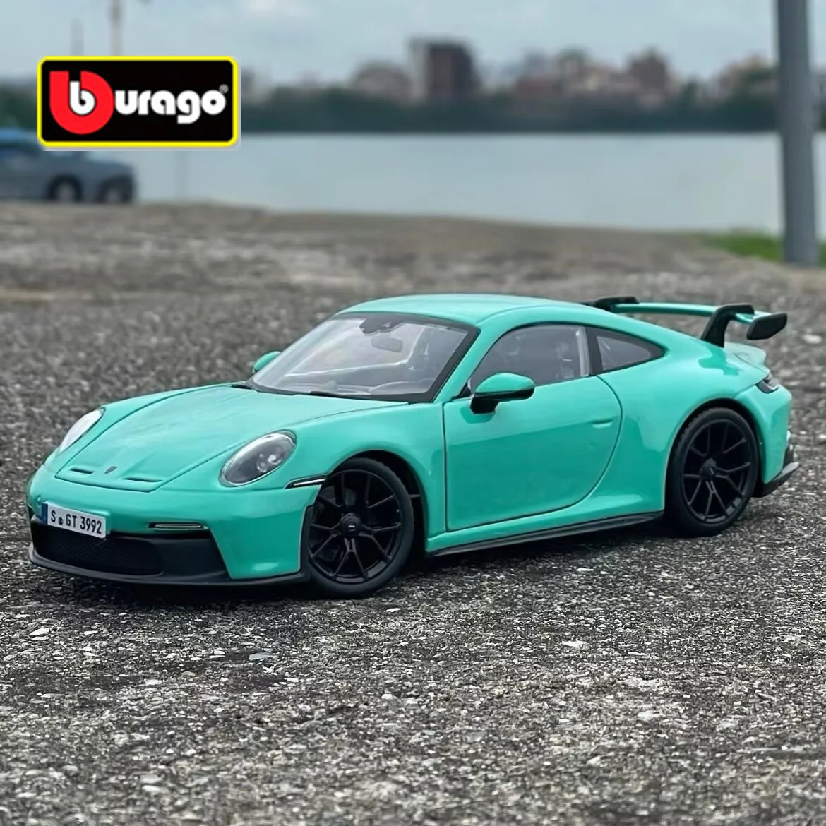 

Bburago 1/24 Porsche 911 GT3 RS Alloy Sports Car Model Diecasts Metal Toy Racing Car Model Simulation Collection Childrens Gifts