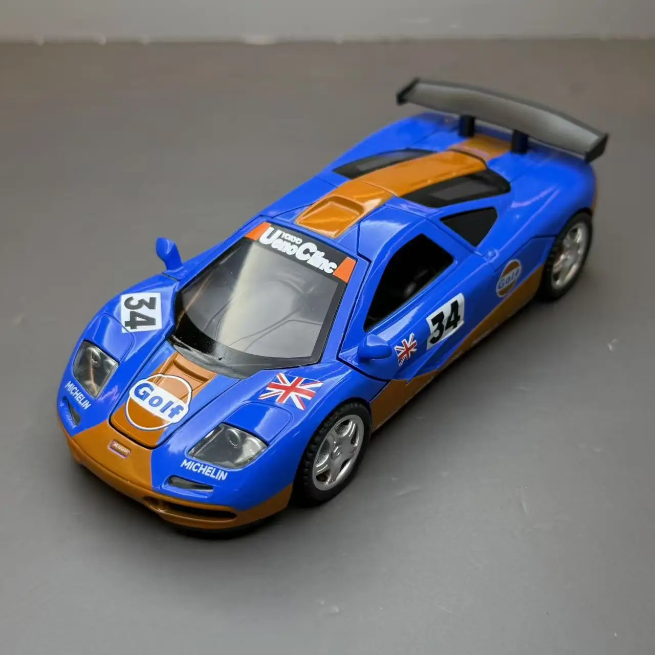 1:32 F1-LM GTR Supercar Simulation Alloy Diecast Car Model Sound and Light Toy Collectibles Birthday Gift