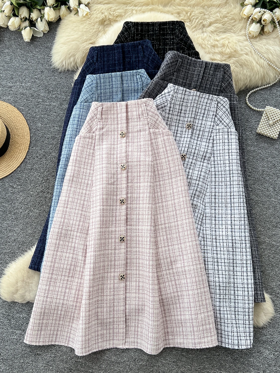 Elegant Plaid A-Line Midi Skirt High Waist Single Button Swing Autumn 2026 Women's Fashion Commute Polyester Fiber Skirt