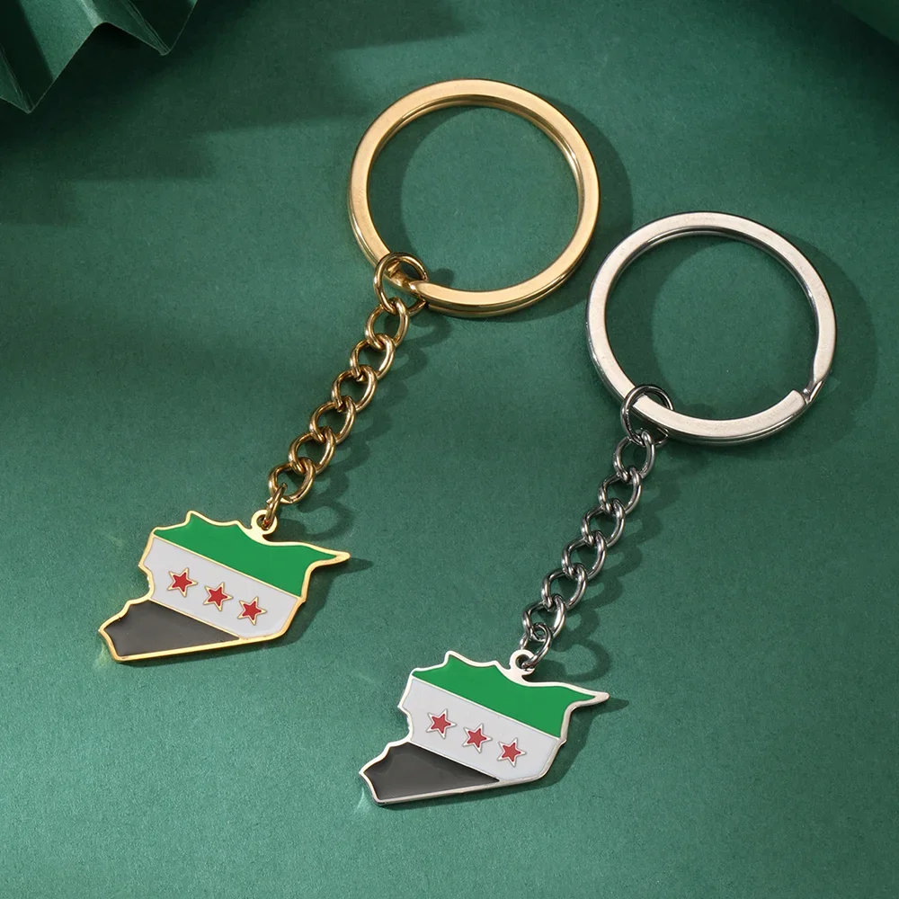 Accessoires Cadeaux Vente en Gros Porte-clés Pendentif Carte Drapeau de la Syrie en Acier Inoxydable Couleur Or Géographie Nationale