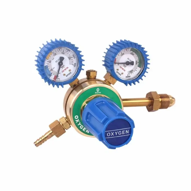 Professional multi-stage oxygen regulator with 2 meters or -32