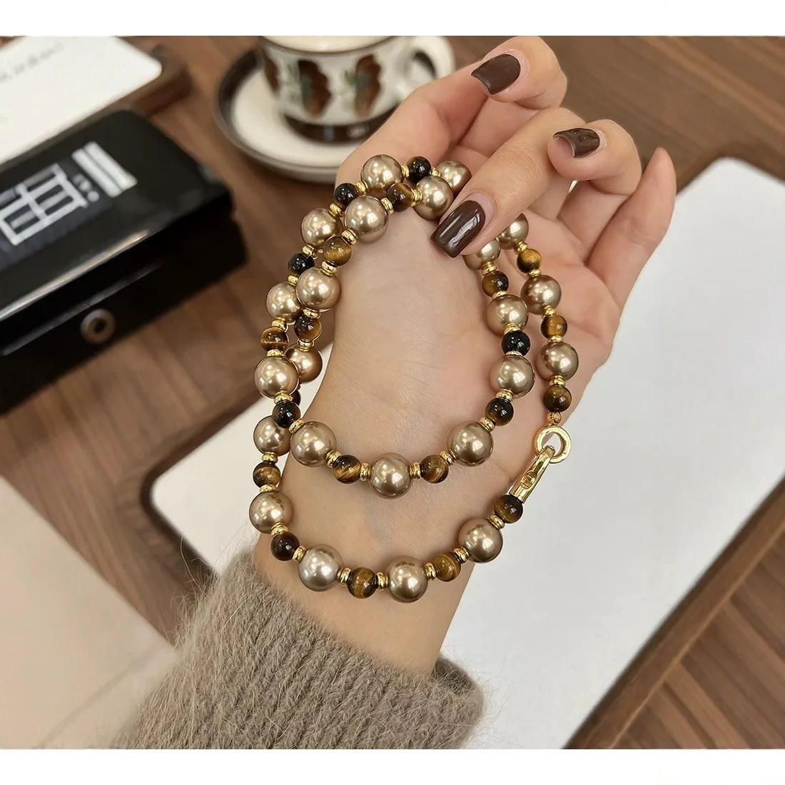 

【Gift Free】Retro Merlot Style Luxury Sweater Necklace Tiger Eye Beaded Pearl Statement Women Jewelry