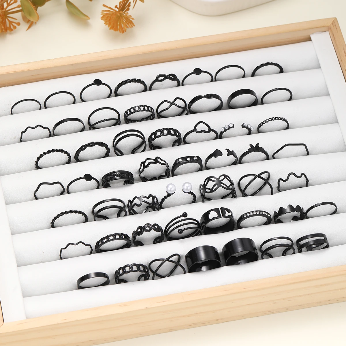 53Pcs/Set Vintage Hollow Punk Black Rings For Women Simple Geometric Pearl Butterfly Heart Crystal Ring Set Trendy Party Jewelry