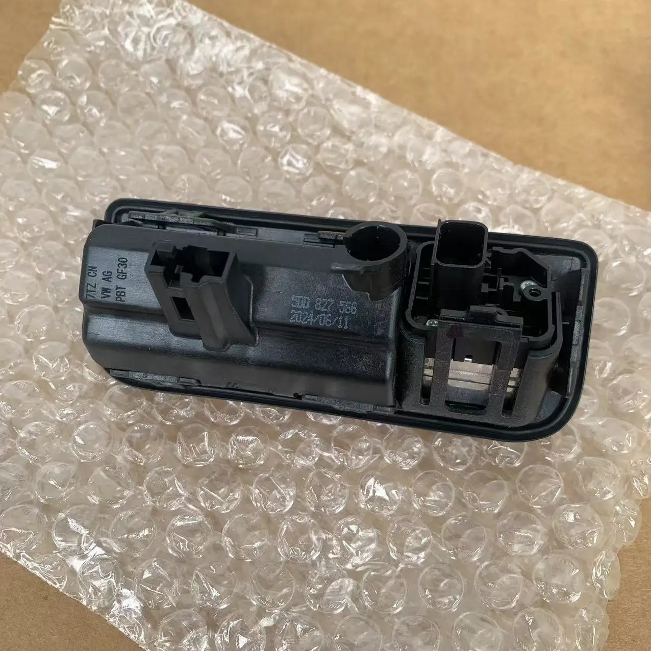 لأودي A3 8Y كاميرا الرؤية الخلفية عكس الكاميرا RVC 5DD 827 566 5E 3827566