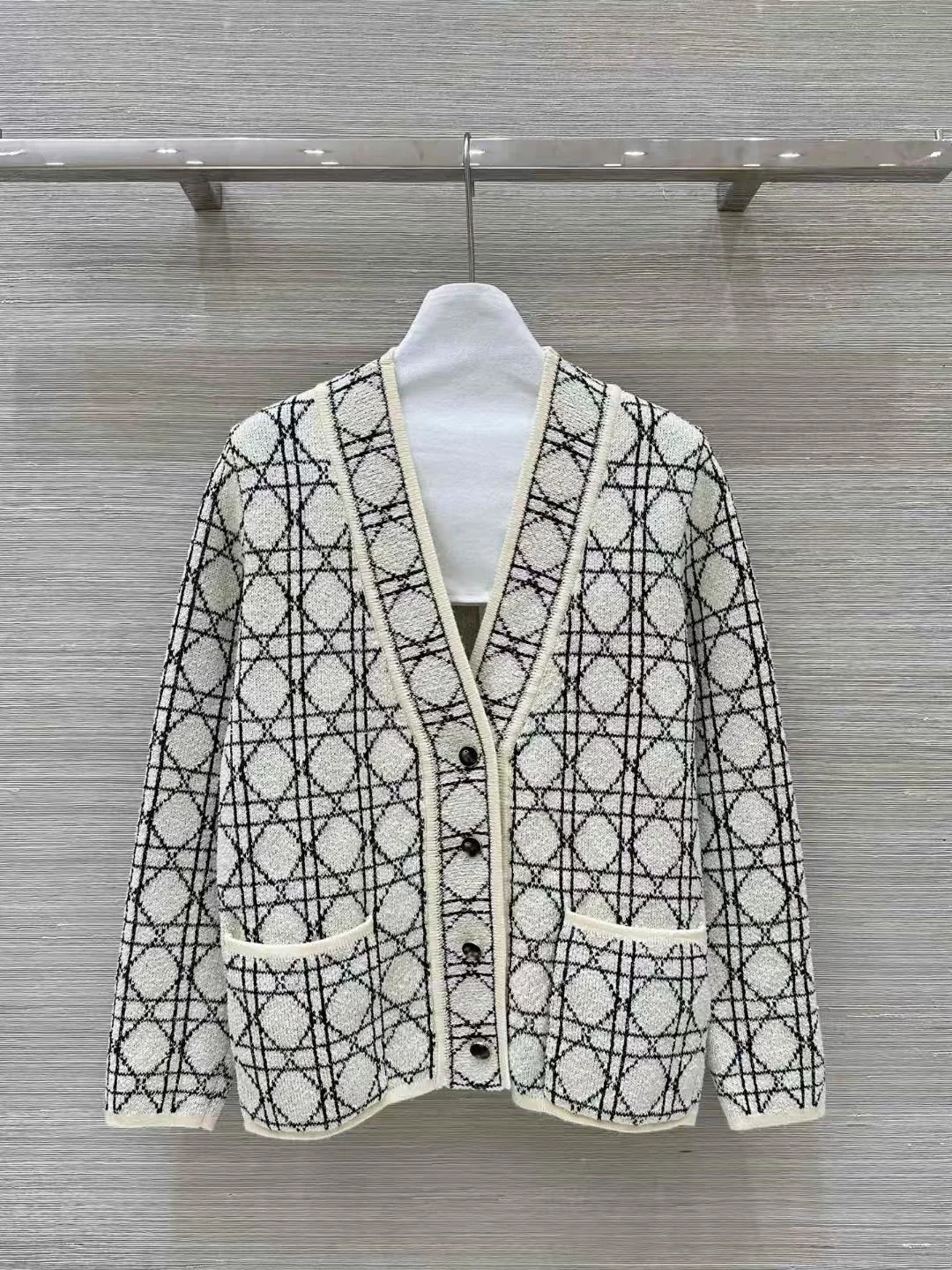 High end customized women's versatile crochet V-neck cardigan