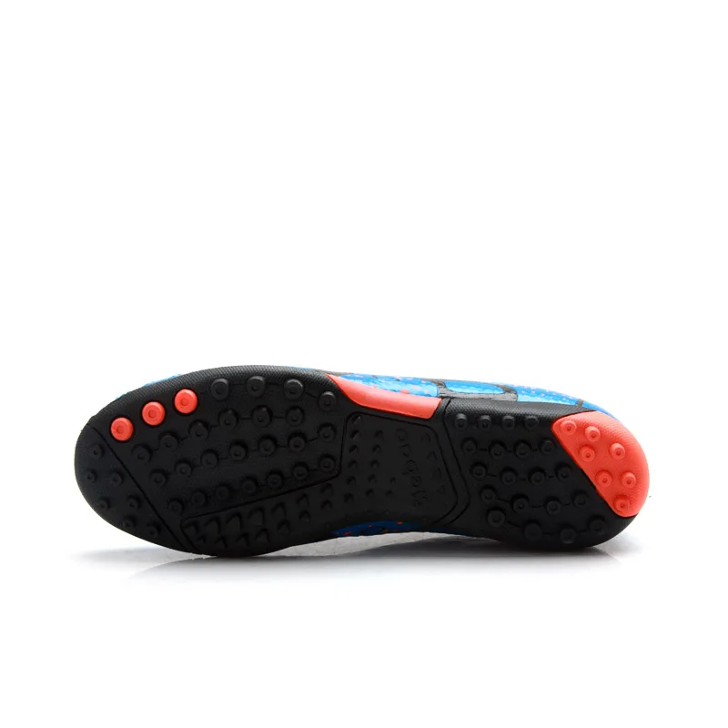 

New hot sale neutral soccer shoes outdoor lightweight training professional sports spikes shoes training soccer shoes very good