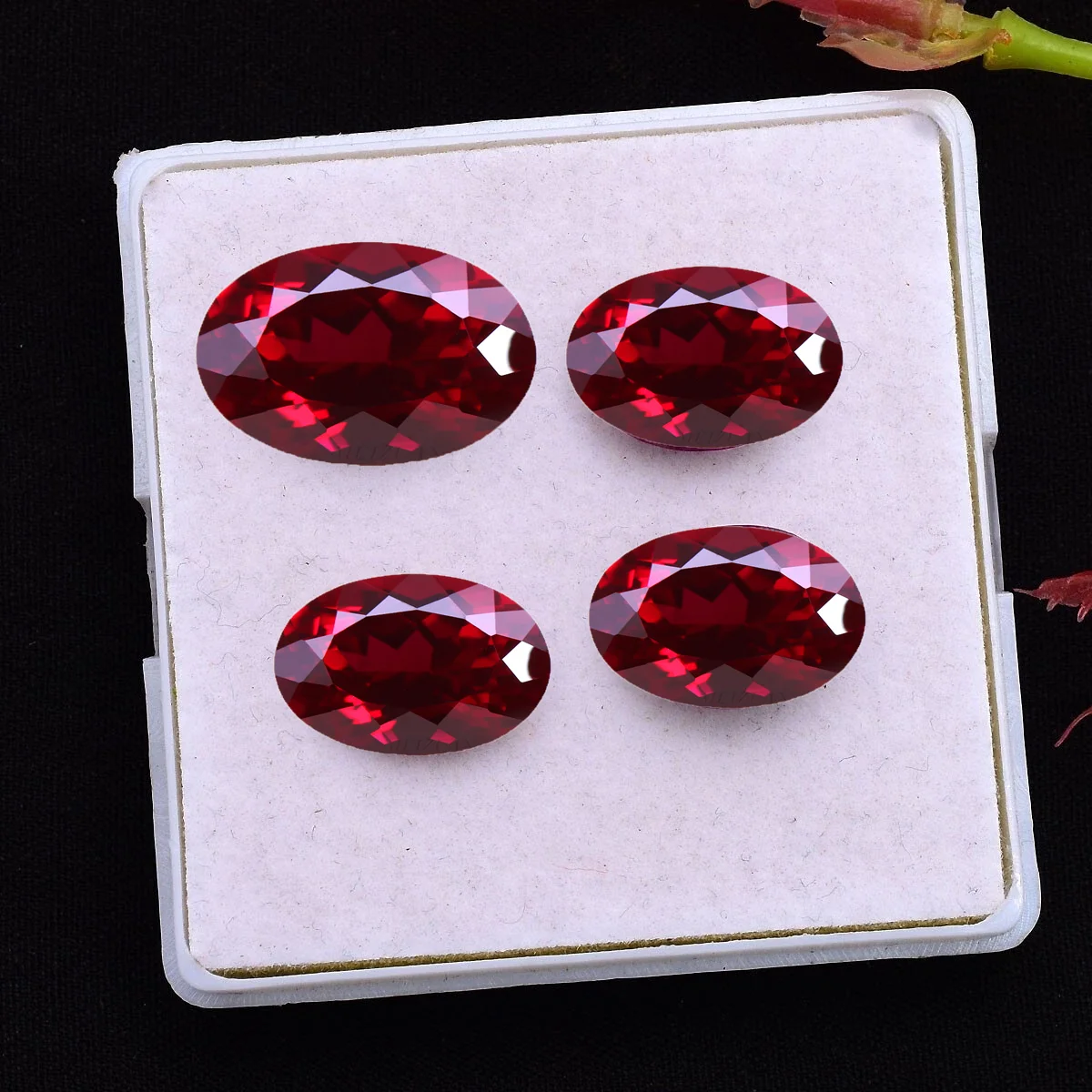 

Blood-red Ruby Mohs Hardness Ruby Oval Shape Faceted Gemstone Wholesale for DIY Jewelry Making