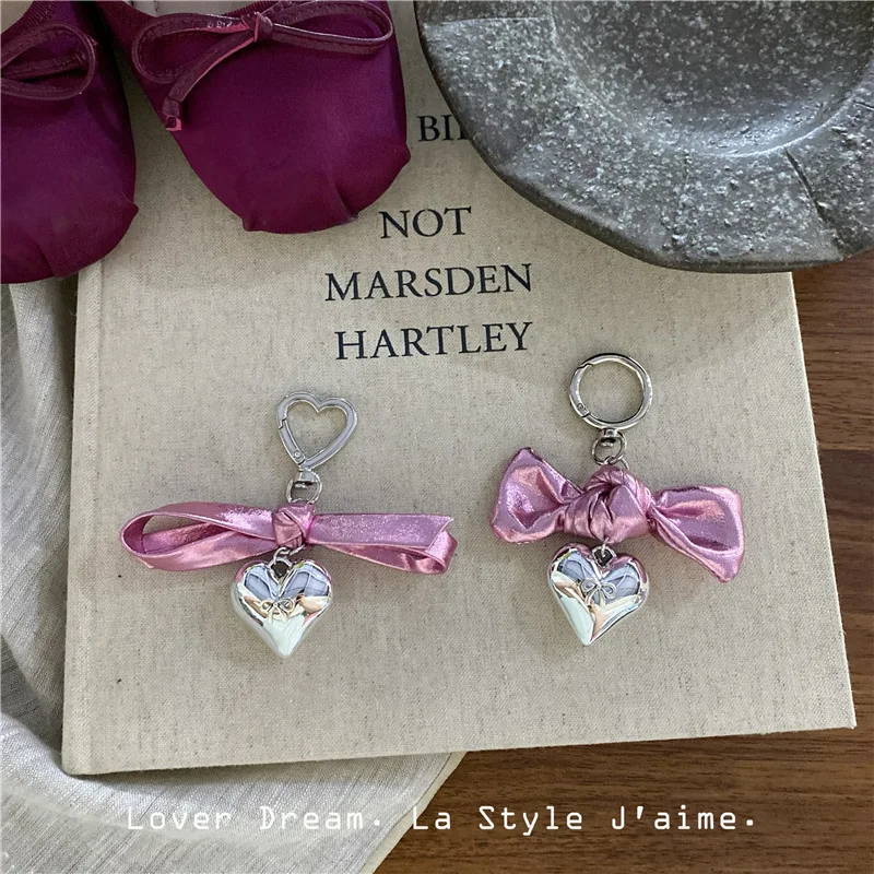 Bag Charm Keychain with Fuchsia Bow and Silver Heart for Women Sweet Stylish Textured Pendant Premium Lightweight