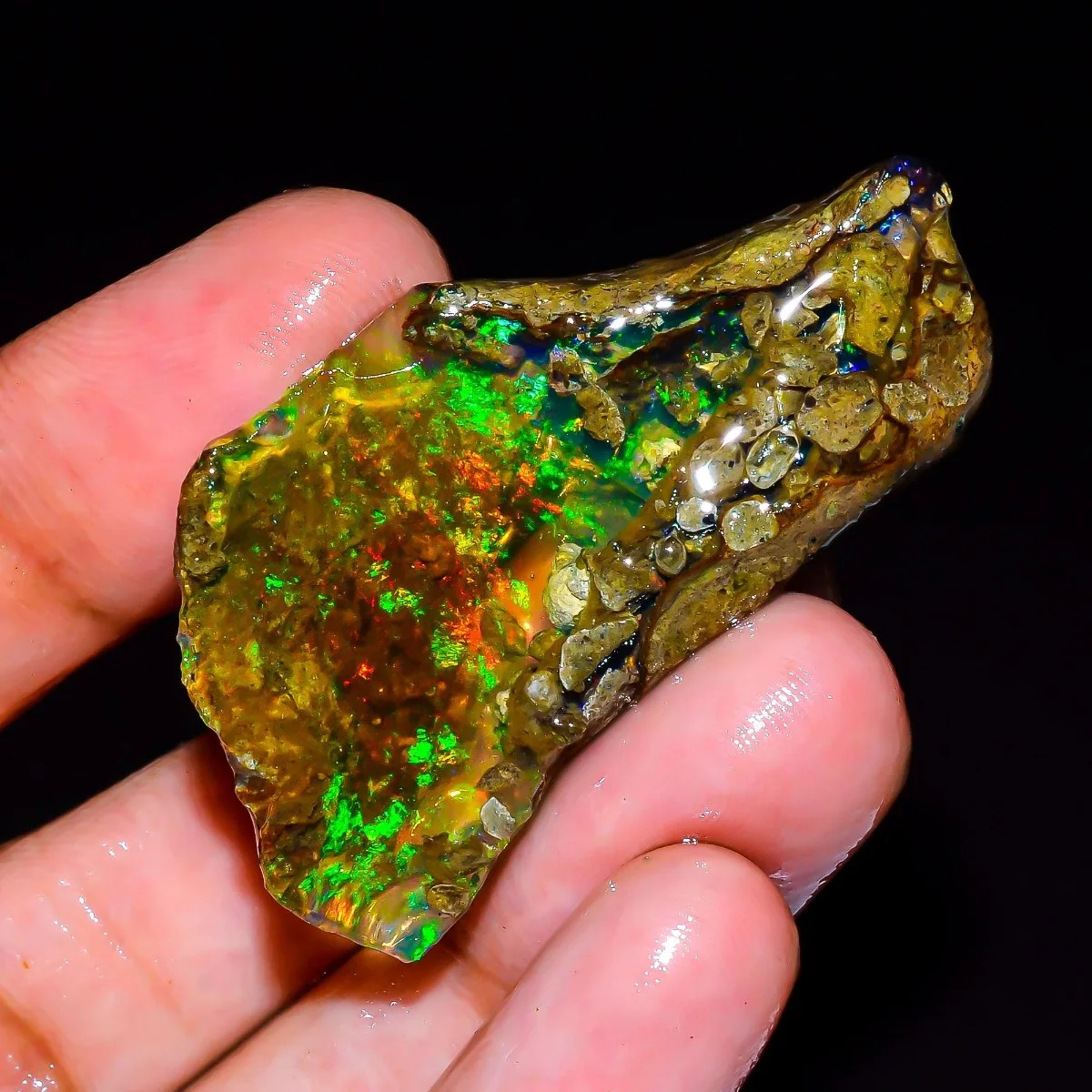 AAA+ 25-80CT Natural Ethiopian Welo Opal Rough Fire Opal Rainbow Flash Loose Gemstone Jewelry Making Randomly Selected One