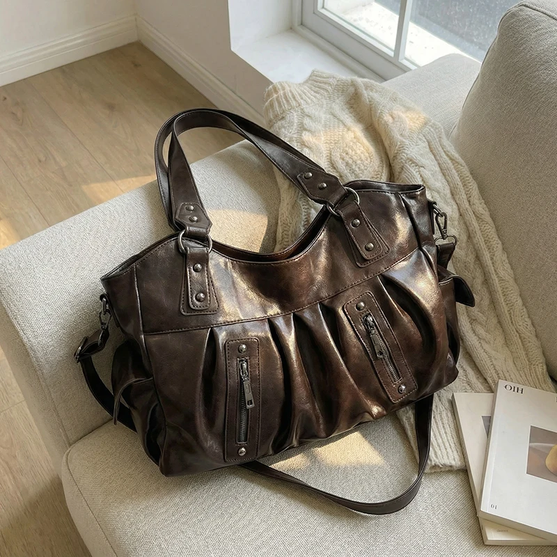 

Vintage Distressed Leather Tote Bag Pleated Rivet Detail 2-in-1 Shoulder Crossbody Bag Large Capacity Daily Commute Business Bag