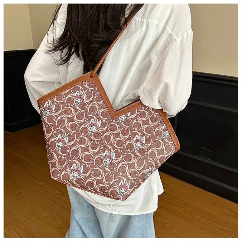 

Women's Messenger Bag Crafted From Lavender-Patterned Leather Boasting Elegant High-End Lasting Cozy Style