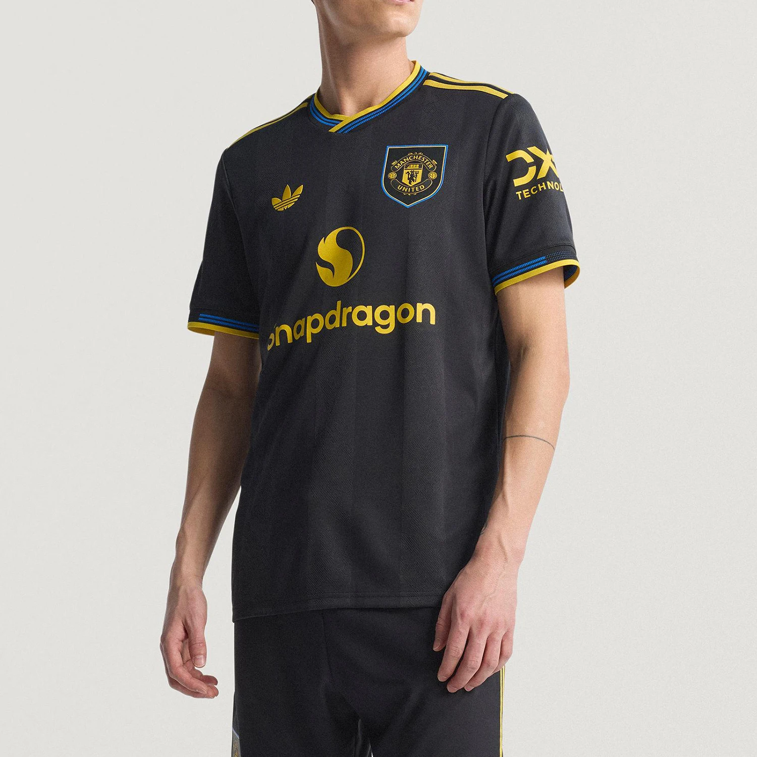 Adidas genuine clover men's slim fit football training short sleeved shirt JI7419