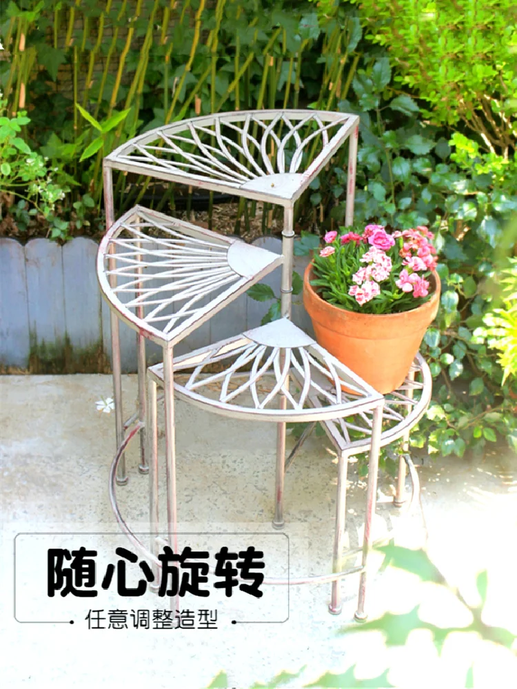 Outdoor courtyard wrought iron floor-to-ceiling garden balcony decorated with new flower pot rack