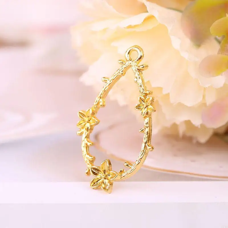 4Pcs Lace Butterfly Metal Frame DIY Bracelet Mini Frame Gold Color Charm Bezel Setting Setting UV Resin Charm