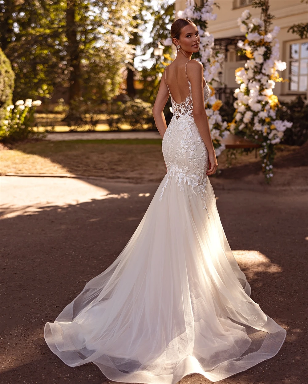 

Customized Boho White Chiffon Wedding Dress Elegant V-neck Sleeveless Bridal Gowns Dreamy Mermaid Court Train Vestido De Novia