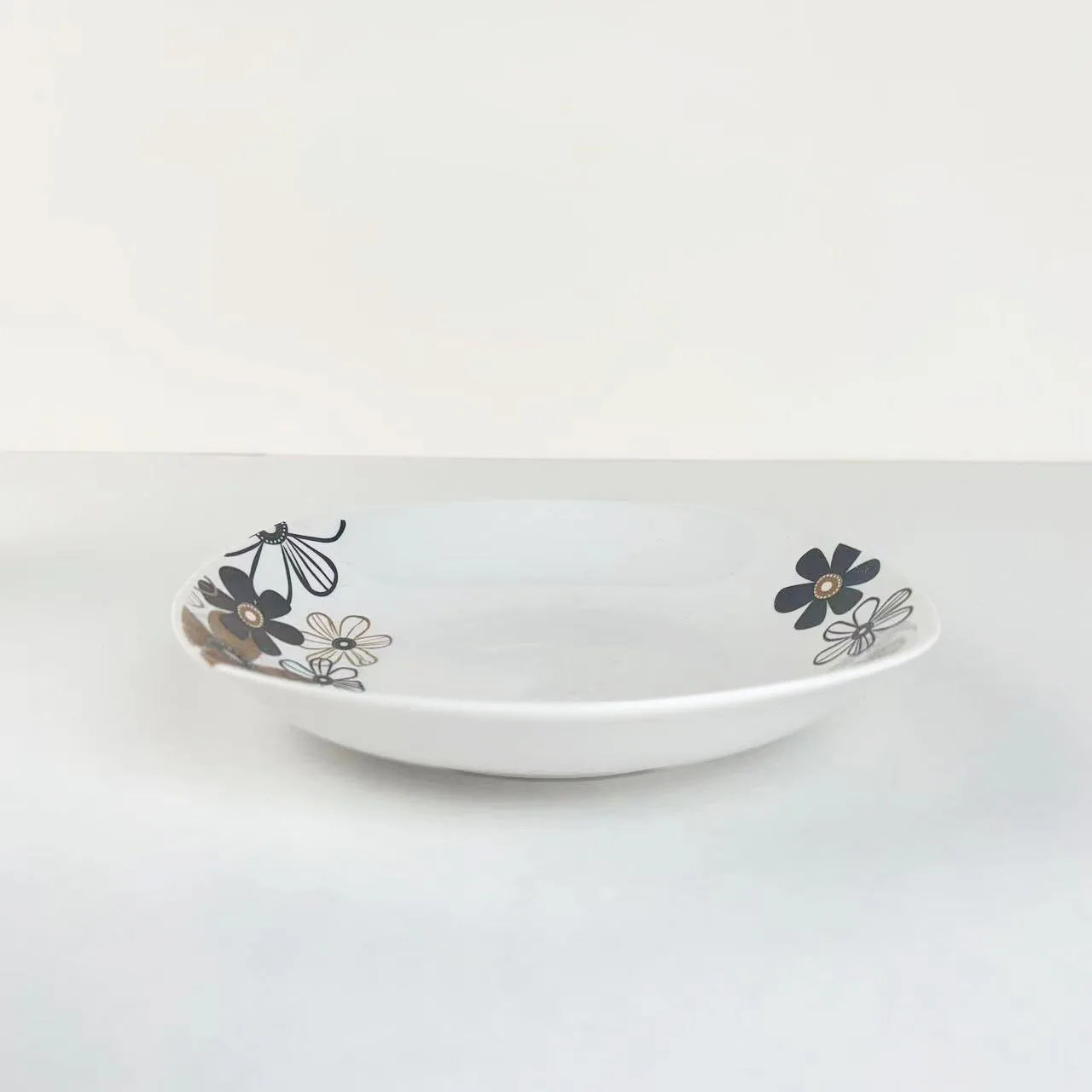 China Factory Personalized Restaurant Home Tableware Dinner Set Ceramic Fine Porcelain 24 Pieces Flower Dinnerware Set for 6