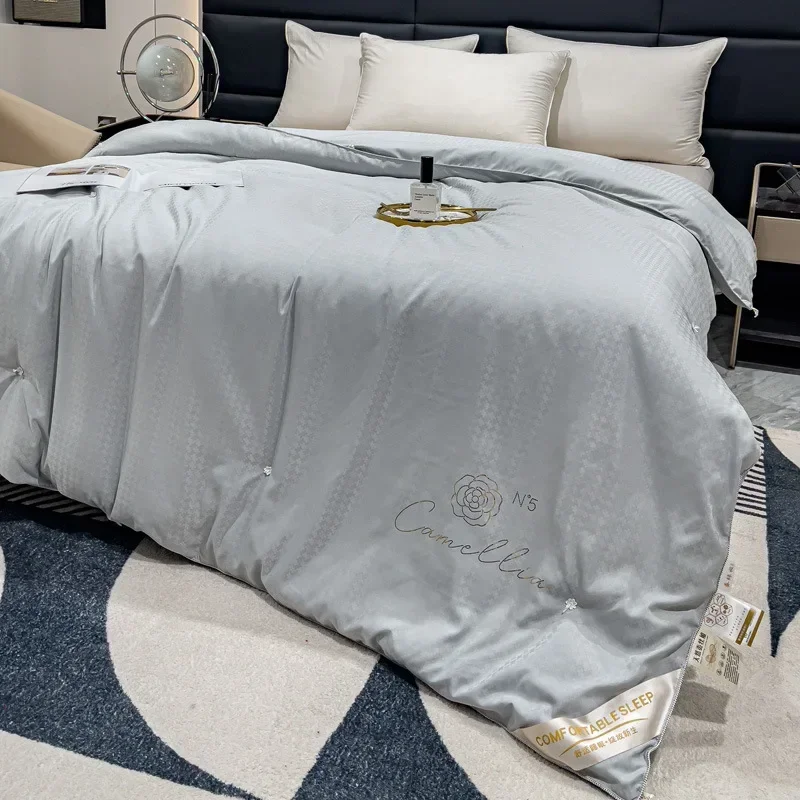 

Winter Warm Duvet Comforter Quilt 100% Long Mulberry Silk Quilt Autumn Bedspread Comforter Bed Warm Duvet King Size Bed Linen