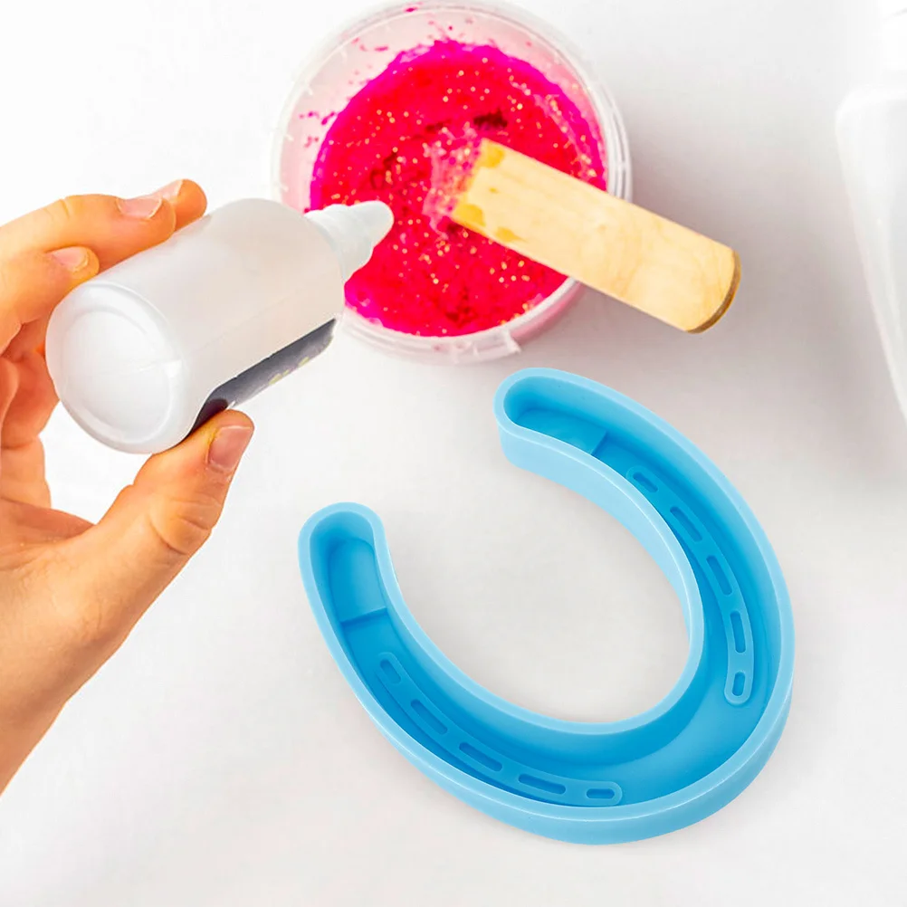 

2Pcs Silicone Horseshoe Mold for Epoxy Resin Soap Making Craft DIY Pendant Car Air Freshener Home Decor Unique Horsehoof