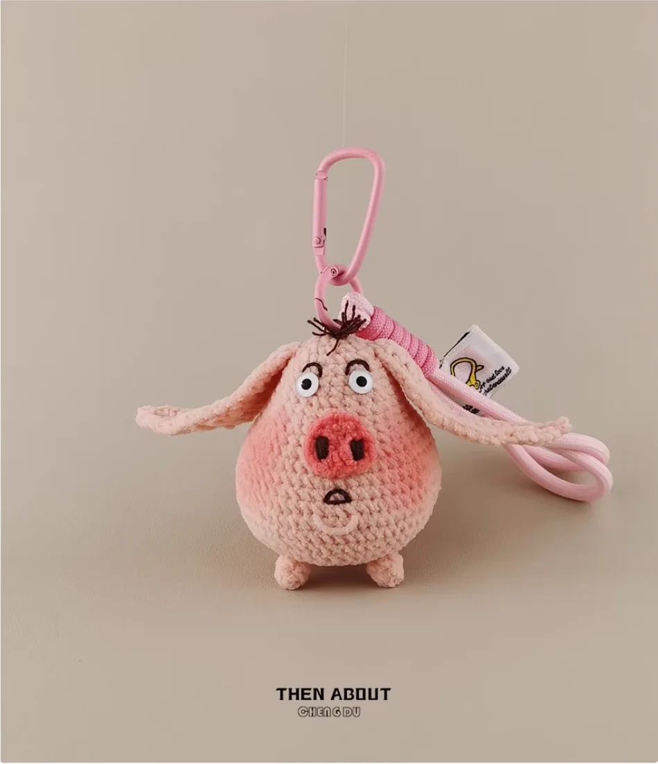 

Super cute Taiyi flying pig bag pendant bag pendant Keychain luxury niche senior gift.