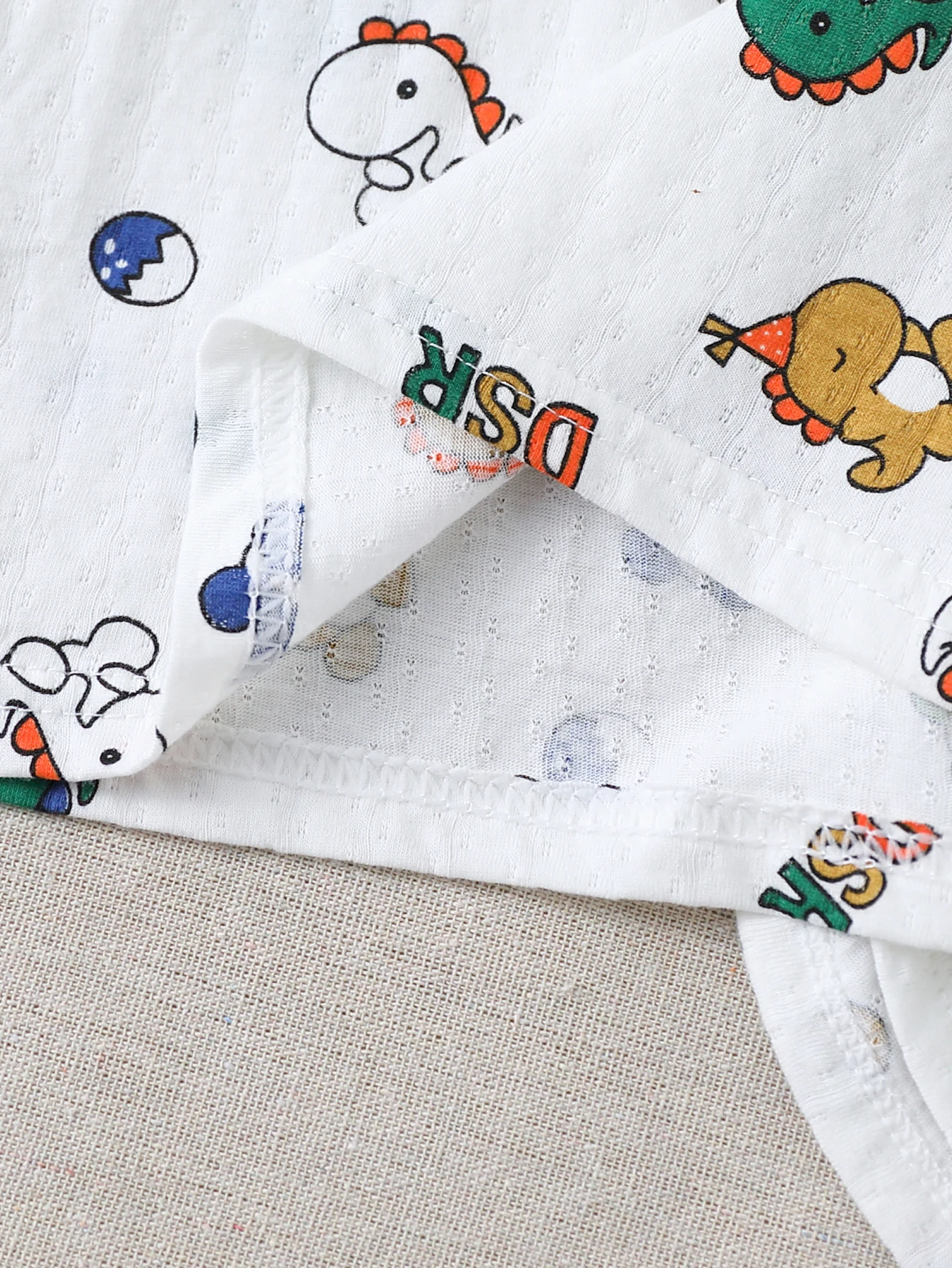 مجموعة سترة صيفية مطبوعة على شكل ديناصورات للأطفال والرضع - سترة وسروال قصير مريح من القطن الخالص للأولاد والبنات في ملابس منزلية غير رسمية