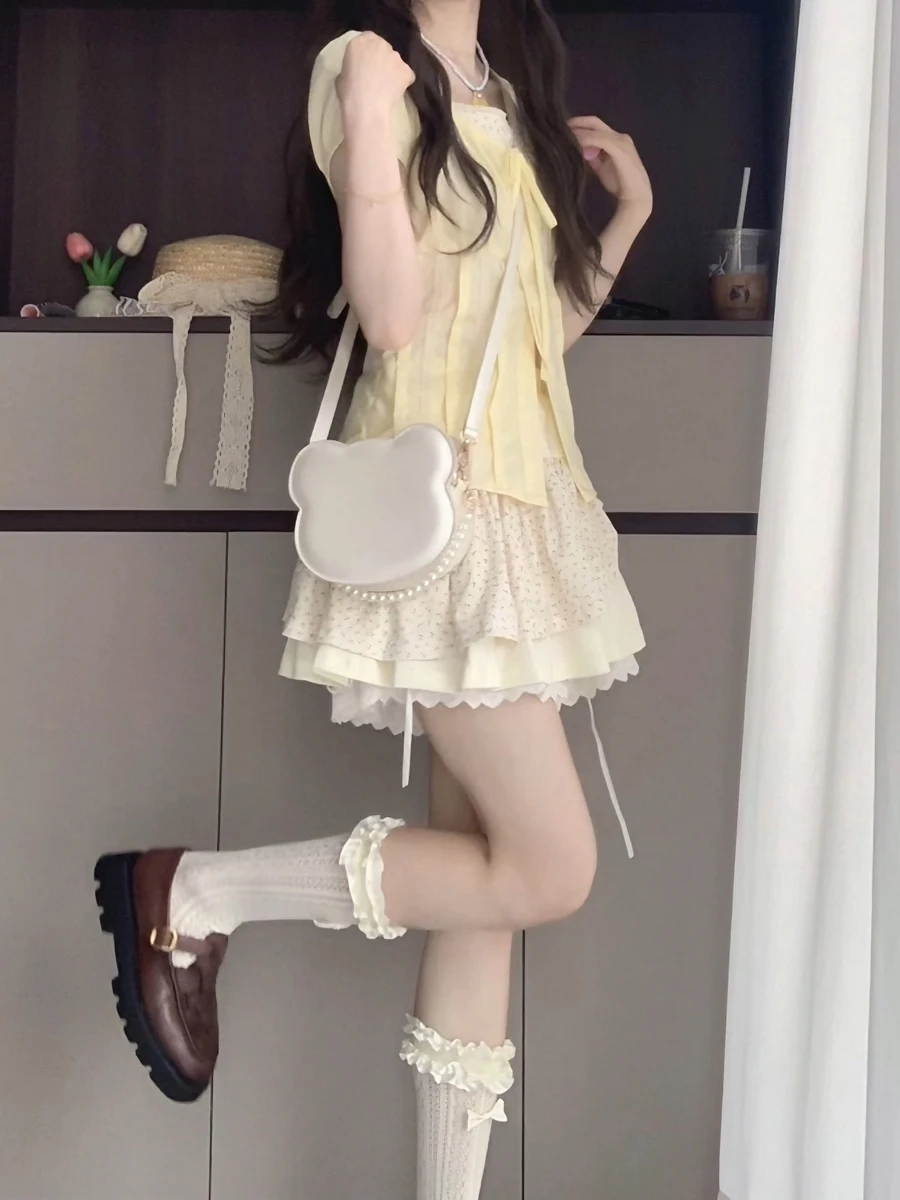 

Summer Floral Print Short Sleeve Shirt And Half-length Skirt Set Women's Fashion Outfit Tea Themed Style Small Size Sweet Girl