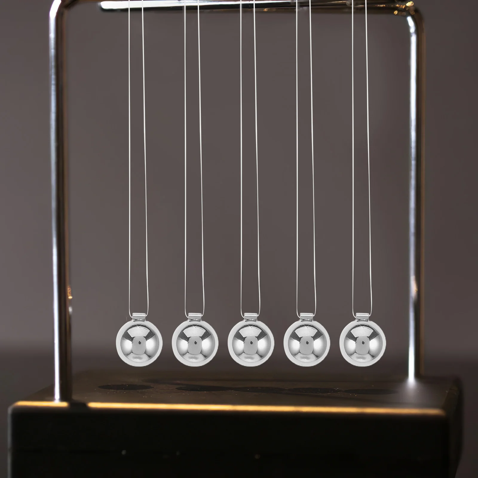 

5Pcs Desktop Swinging Ball Set 18Mm Stainless Steel Cradle Pendulum Resonance Demonstrator Science Physics Ornament Calm Down