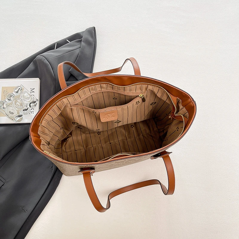 حقيبة كتف جلدية أنيقة للنساء، حقيبة كروس عملية من قبل المصمم الشهير، حقائب يد ذات علامة تجارية فاخرة