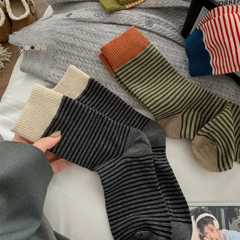 

4 Pairs Women's Autumn and Winter Cozy Striped Socks Set Cotton Short Fashion Warm Socks Ladies Casual Thermal Socks for Girls