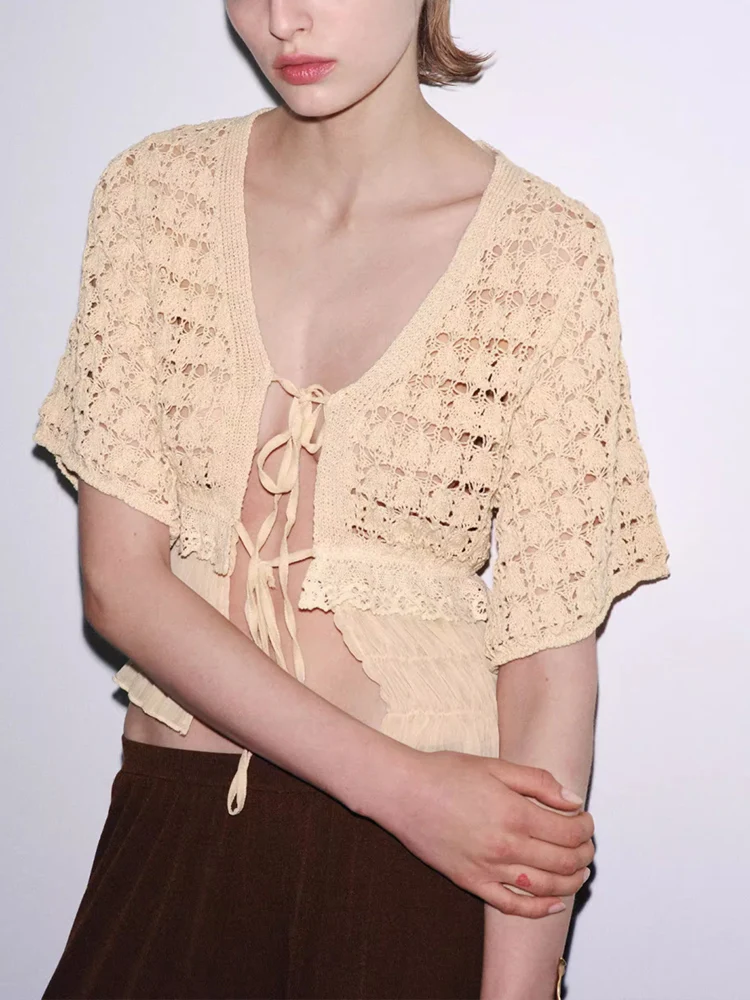 

Осенние новые поступления в европейском и американском стиле, женская одежда, дизайн, вязаный кардиган с v-образным вырезом и короткими рукавами на шнуровке