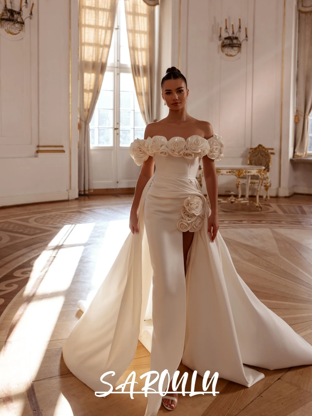 

Flowered Off Shoulder Fantasy Wedding Dress Customized Modern 2 in 1 Satin Bridal Gown With Slit Vintage Corset Classy Wear