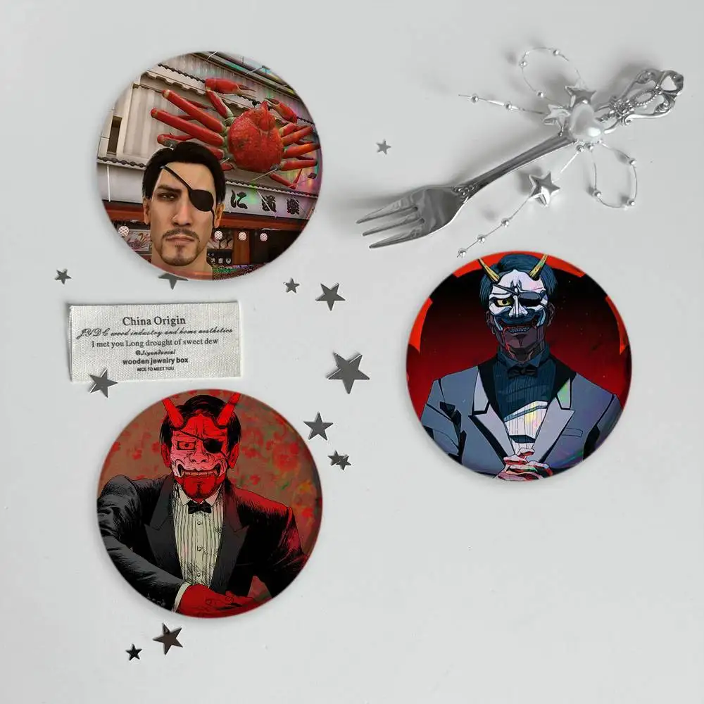 Game Y-Yakuzas Goro Majima Brooches Cartoon Badge Pins Backpack Hat Accessories Friend Gift