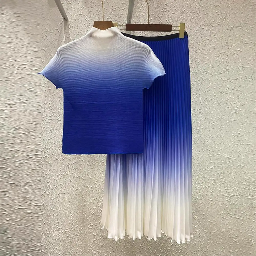 Summer France Style Women's High Quality Short Sleeves T-shirt + Gradient Pleated Skirts Two Piece Set F153