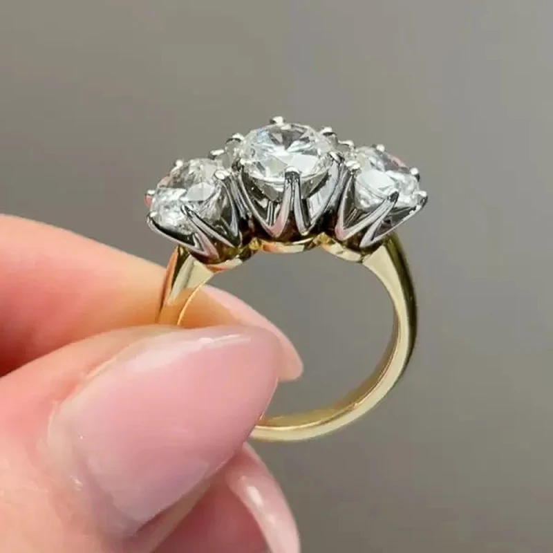 Huitan Trendy Two Tone Drei Zirkonia Ringe für Frauen Luxus Hochzeit Band Zubehör Moderne Modische Weibliche Schmuck