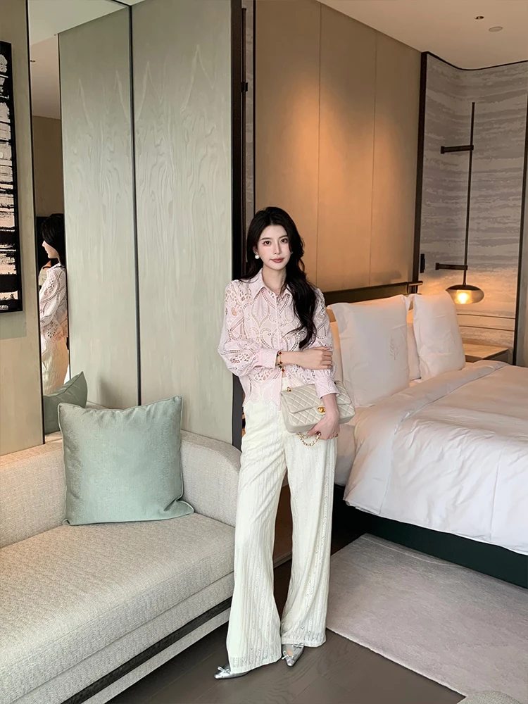 

Pink Lace Embroidery Long Sve irt Women's Heavy Design Sense New Sle Hollow out Carving Picture Album Fem irt