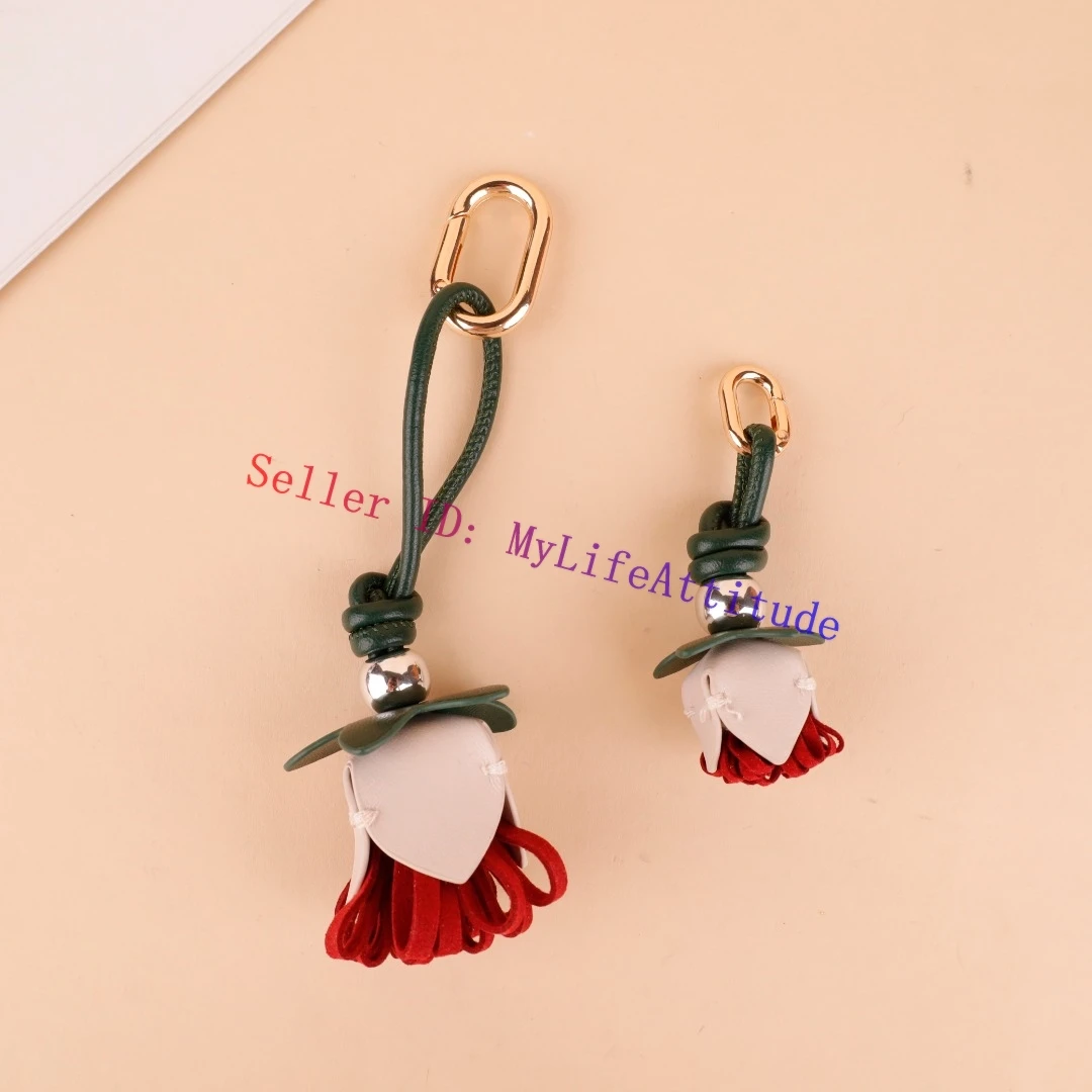 

Leather Trick Flower Pendant Bag Charm Hanging Decoration Ornament For Designer Handbag Backpack Purse Keyring Keychain 3 Colors