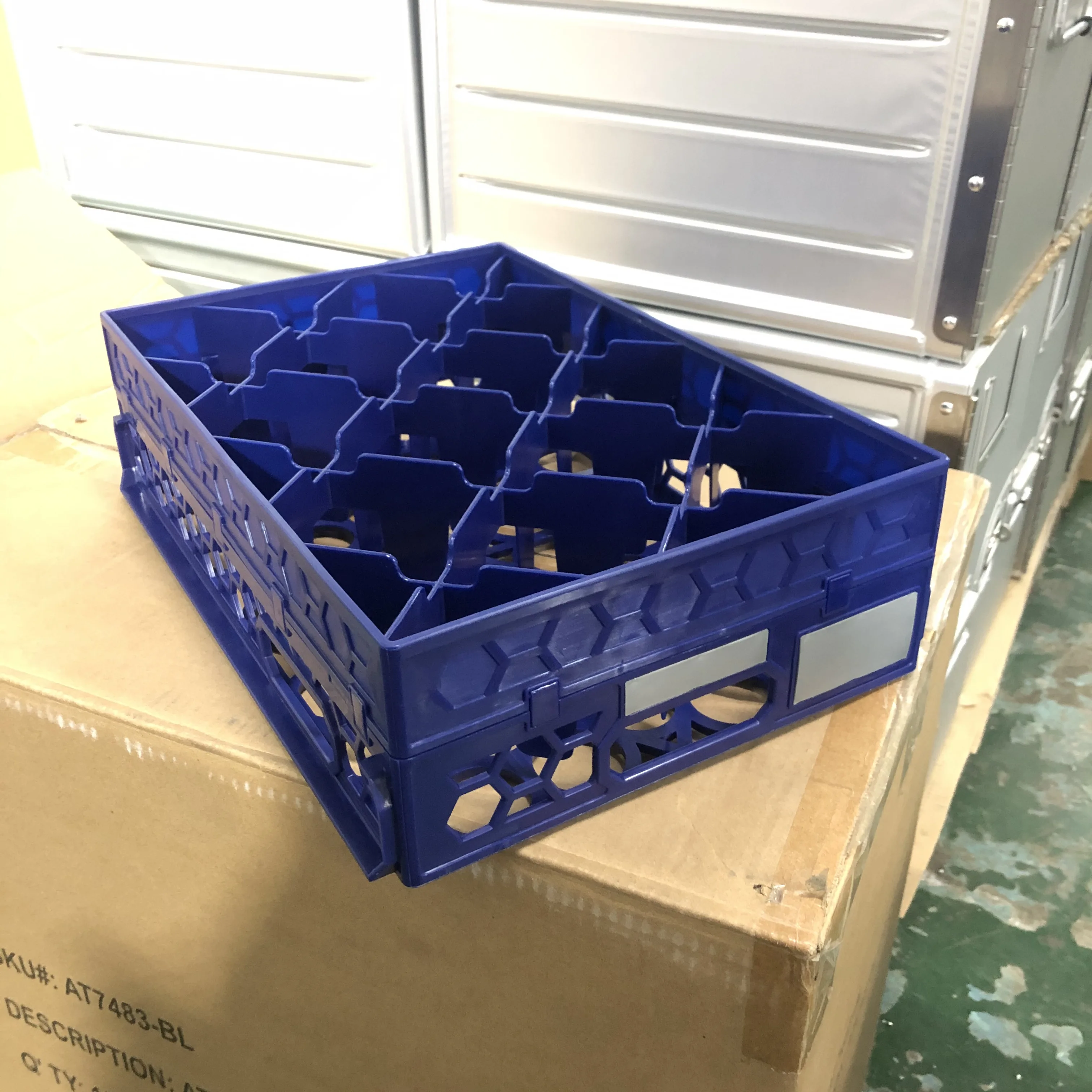 Plastic water cup grid aviation dining car mobile cart supporting Air China universal beverage storage frame