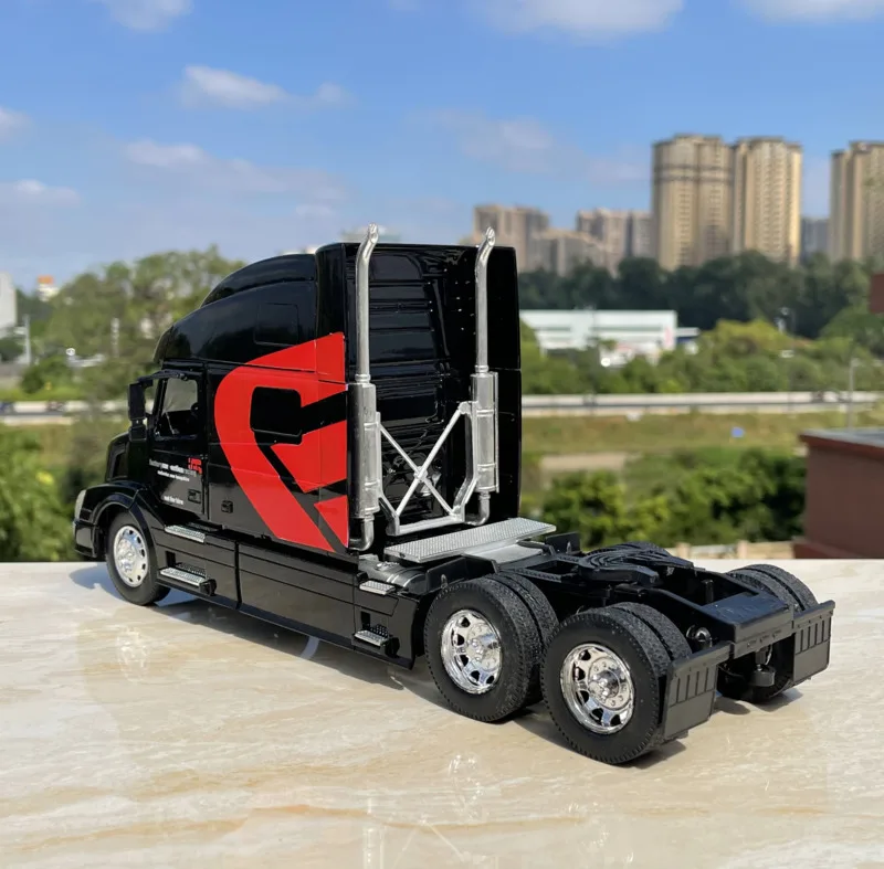 Mała ilość w magazynie 1/32 Specjalna cena Model ciężarówki amerykańskiej z odlewu metalu Kolekcja mebli do ekspozycji Tos dla dzieci