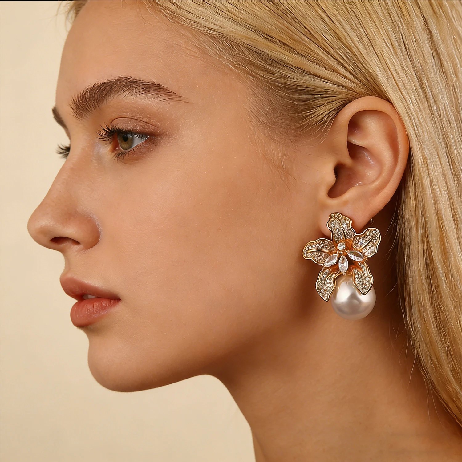 Fashion Elegant  Floral Faux Pearl Stud Earrings Flower Shape Statement Earrings Jewelry Gifts For Ladies Daily Banquet Wea