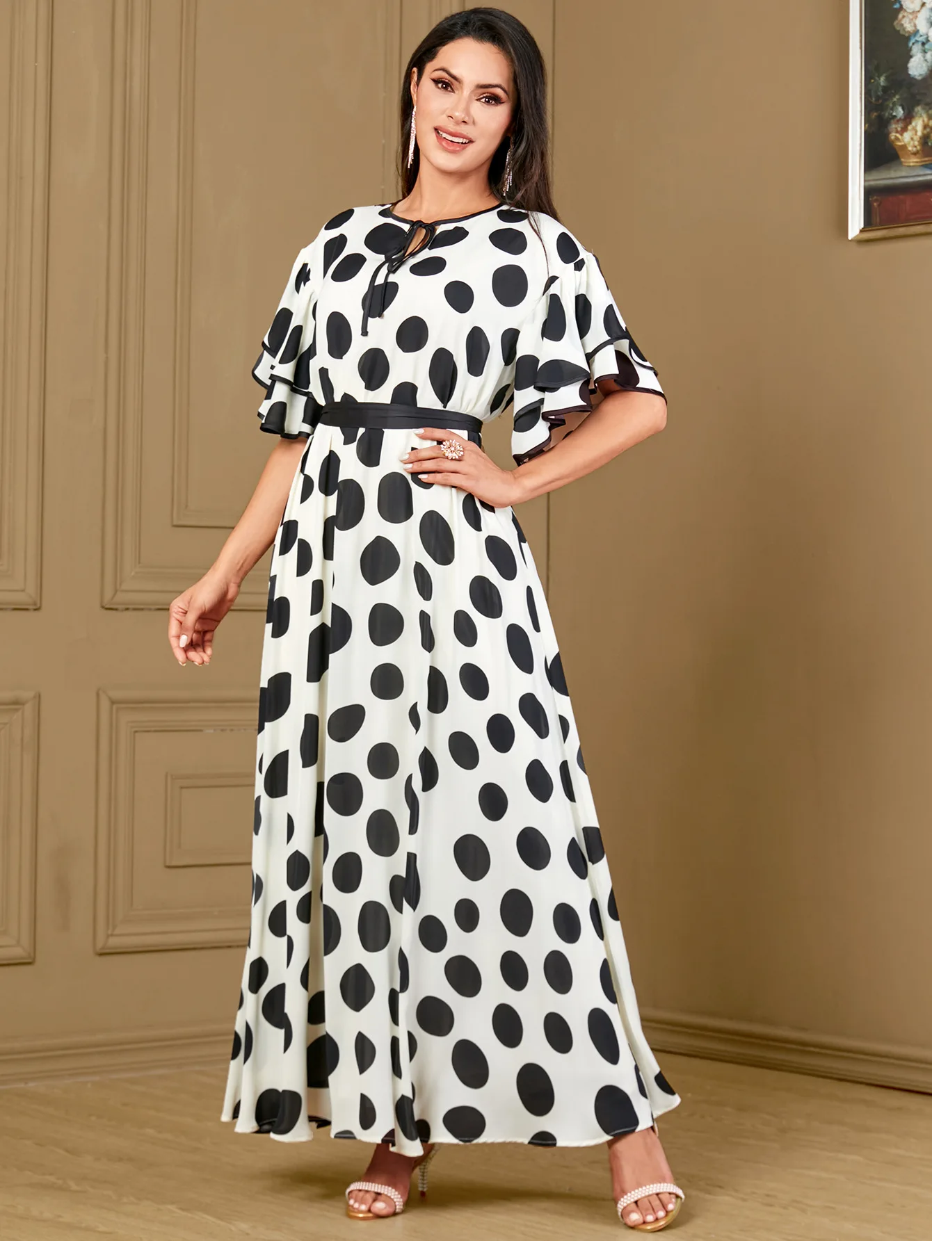 Moda Eid Jalabiya Ruffles Polka Dot Abaya Abito da sera per le donne Abaya Abito lungo da sera Musulmane Femme Arabo Vestido