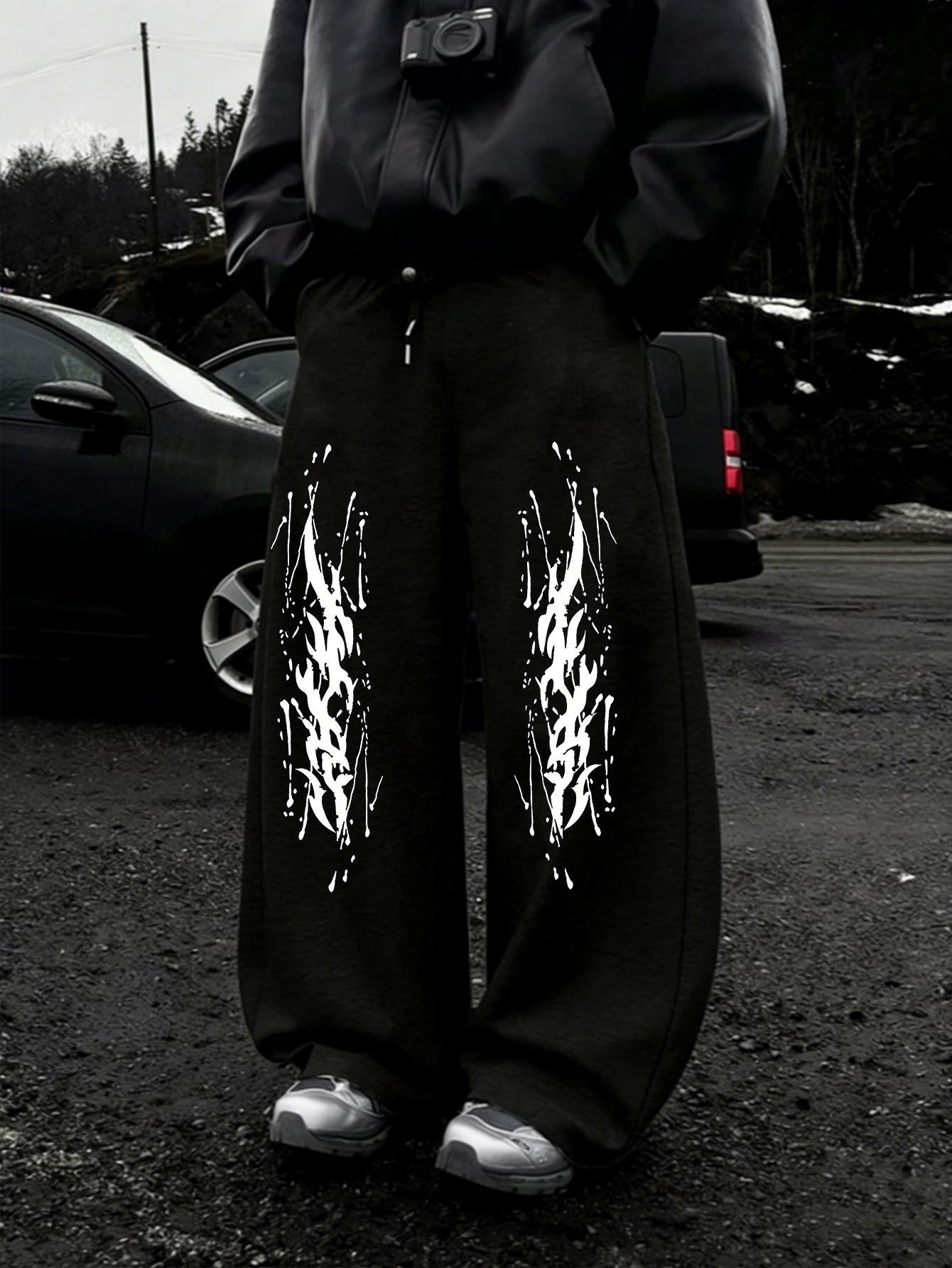 Men Y2K Dark Streetwear Sweatpants, Gothic Splatter Flame Symmetrical Double Side Print Drawstring Loose Wide Leg Jogger Pants