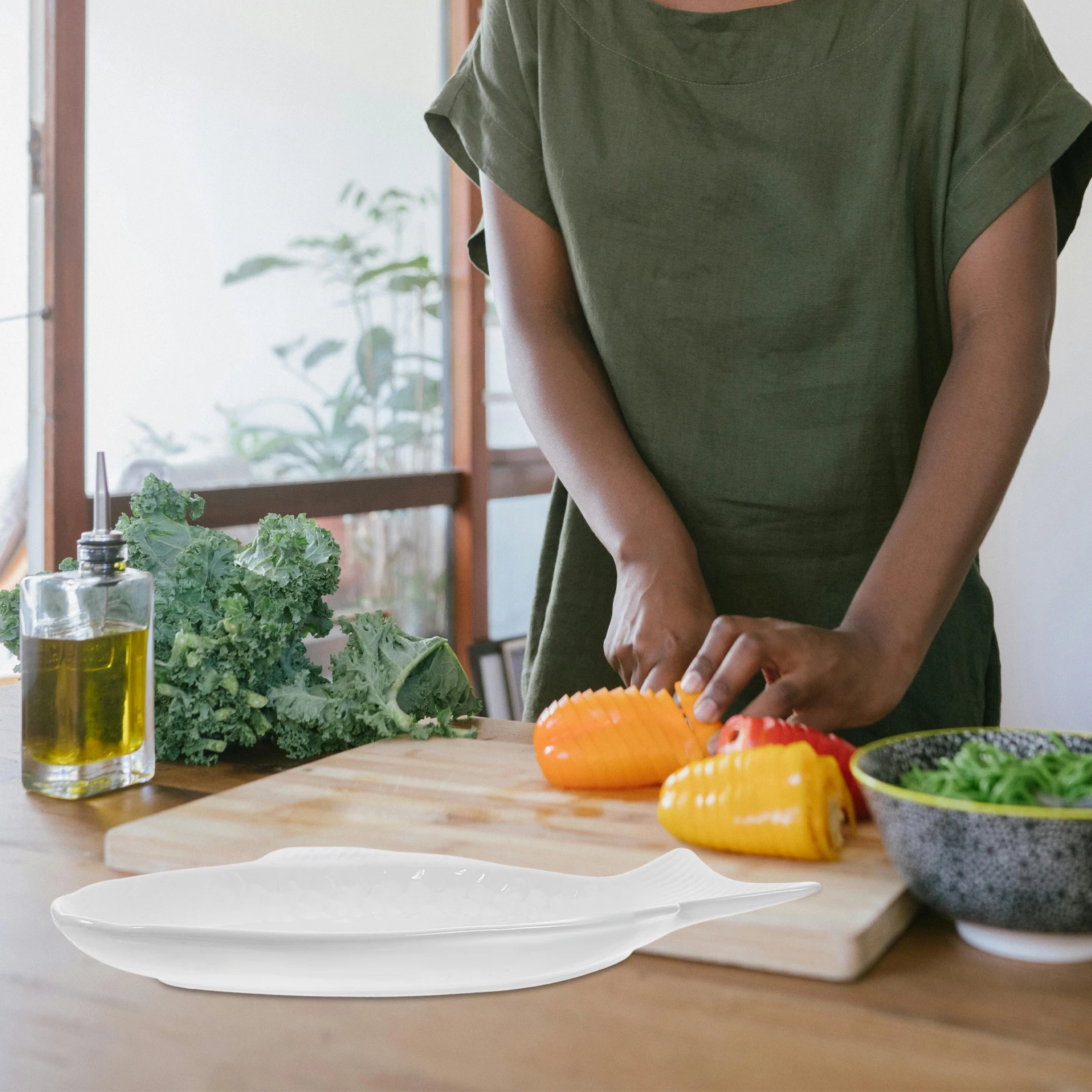 

Керамическая посуда, креативная тарелка в форме рыбы, 13-дюймовая белая многофункциональная сервировочная тарелка для хранения закусок, вечерние, семейный ресторан