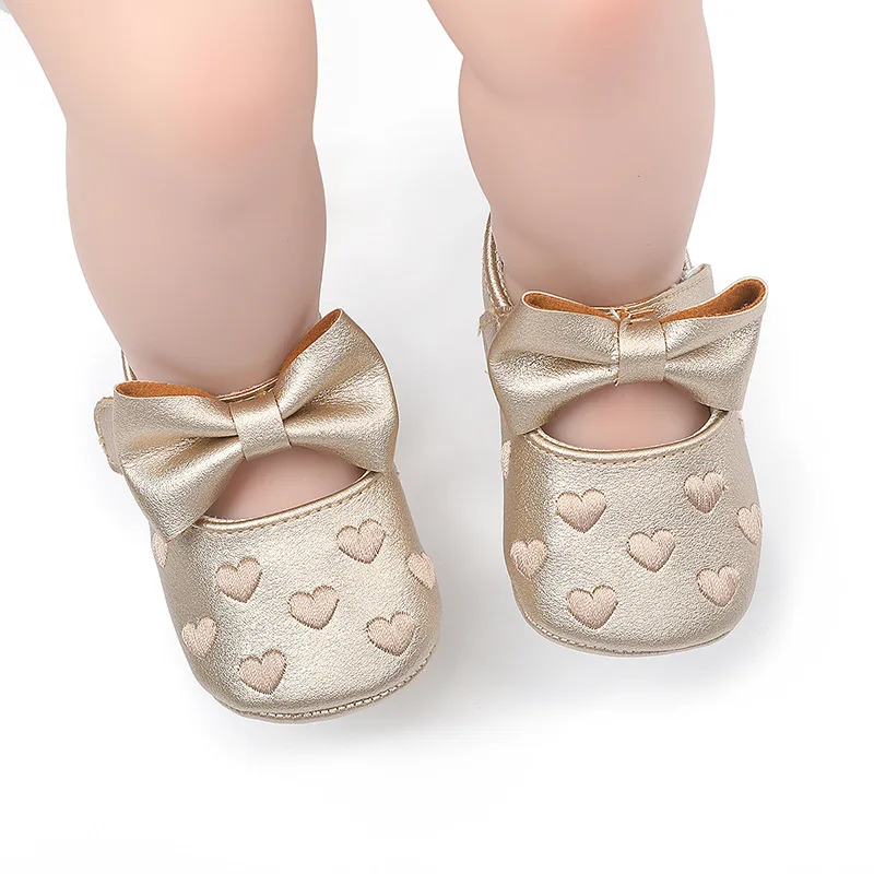PU 가죽 나비 매듭 아기 소녀 신발, 귀여운 모카신 하트 소프트 솔 플랫 슈즈, 첫 워커 유아 공주 신발, 유아용 침대 신발