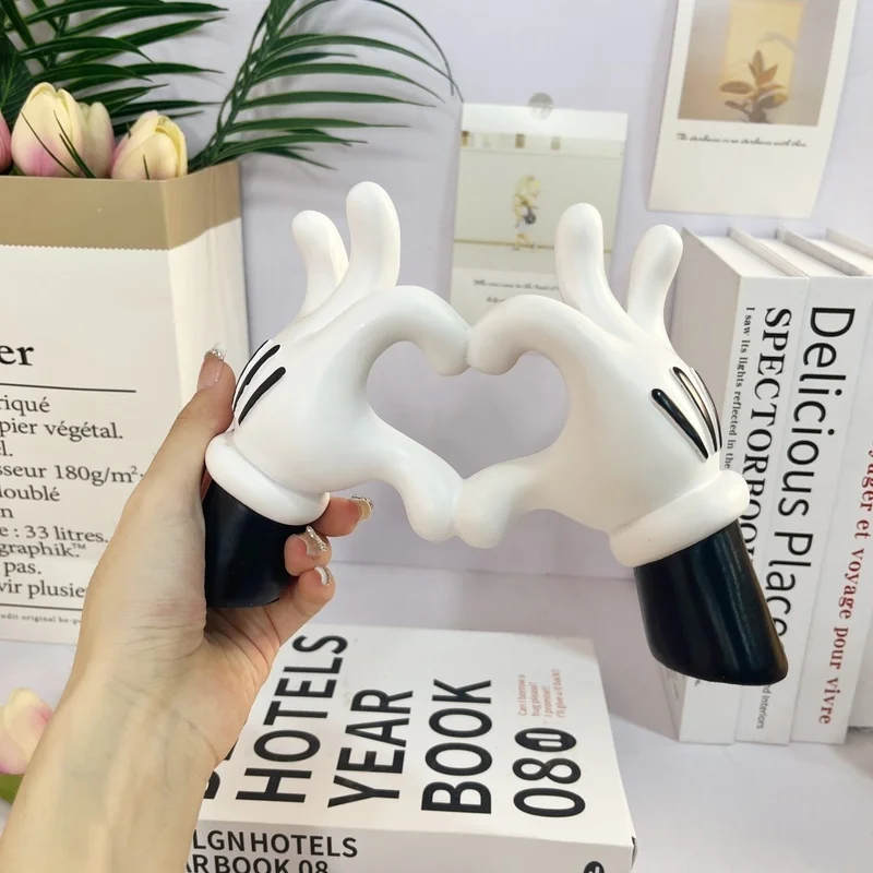 Disney 1piece Mickey Mouse Hand With Love Heart Table Decoration Home Decor Decorations Collection Ornaments Figure Toys