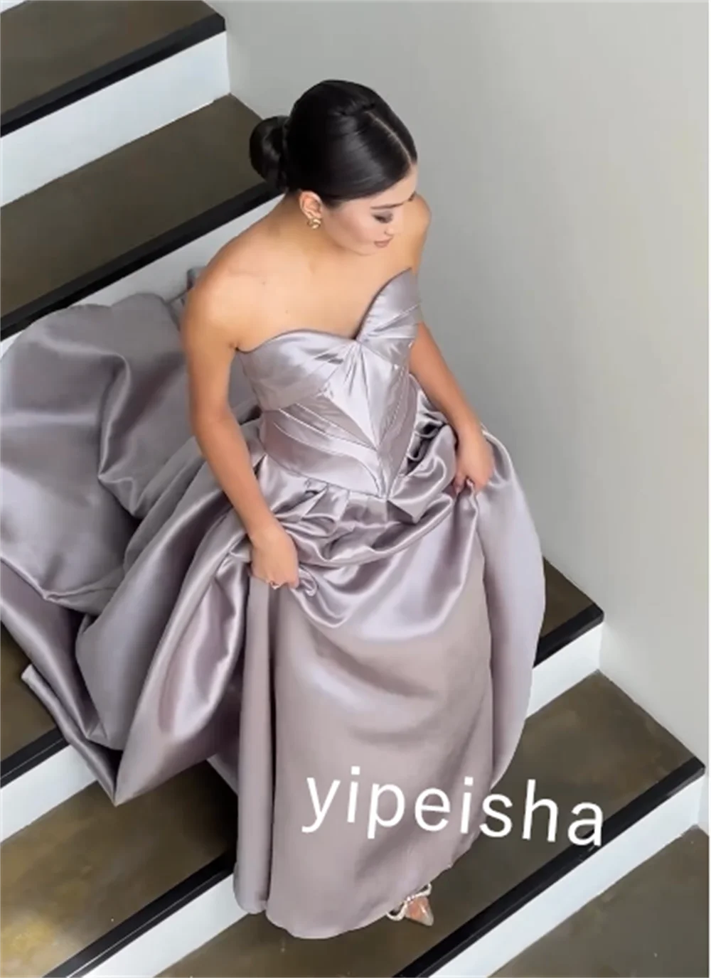 Customized Satin Ribbon Evening A-line Strapless Bespoke Occasion Gown Long Dresses